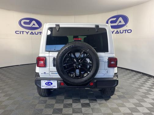 2025 Jeep Wrangler 4xe Sahara