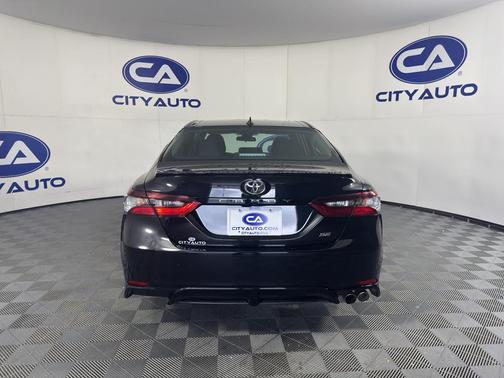 Midnight Black Metallic 2024 Toyota Camry SE
