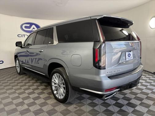 2024 Cadillac Escalade ESV Luxury