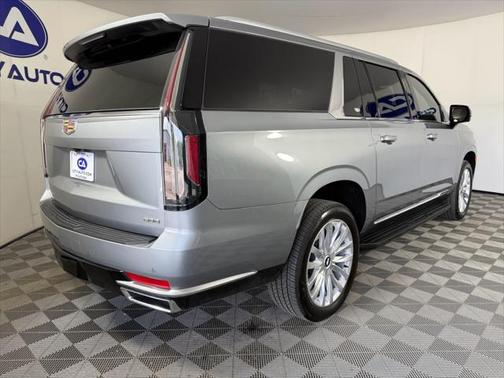 2024 Cadillac Escalade ESV Luxury