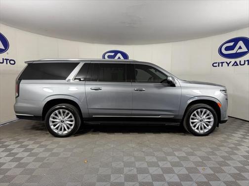 2024 Cadillac Escalade ESV Luxury