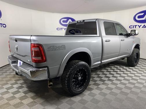 2021 RAM 2500 Laramie Crew Cab 4x4 6'4' Box