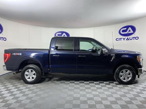 Antimatter Blue Metallic 2022 Ford F-150 XLT