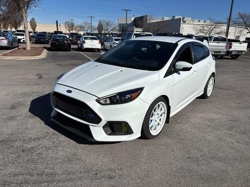 2017 Ford Focus RS Base