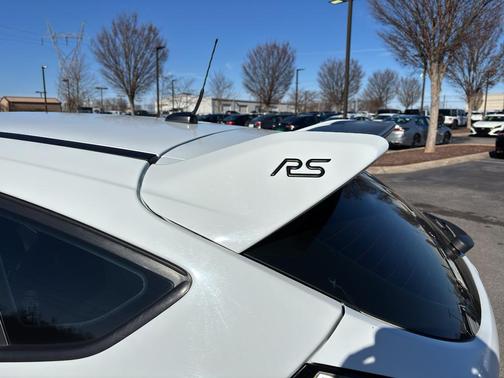 2017 Ford Focus RS Base