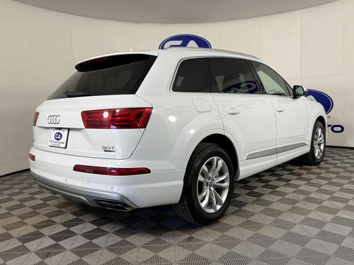2017 Audi Q7 3.0T Premium