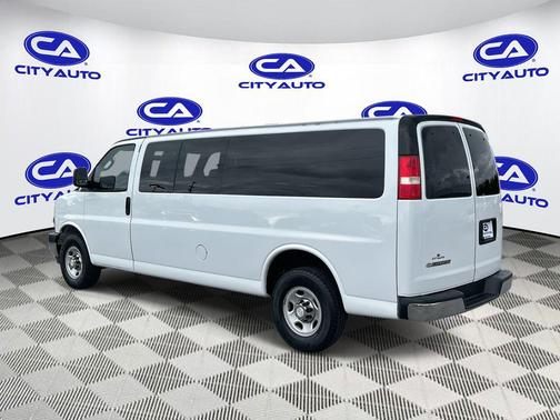 2017 Chevrolet Express 3500 LT