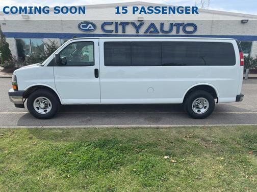 2017 Chevrolet Express 3500 LT