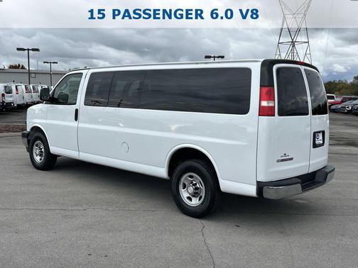 2017 Chevrolet Express 3500 LT