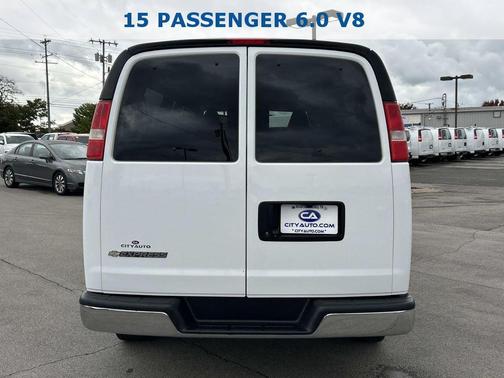 2017 Chevrolet Express 3500 LT