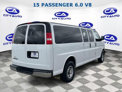 2017 Chevrolet Express 3500 LT