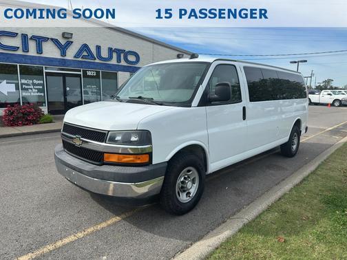 2017 Chevrolet Express 3500 LT