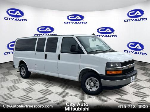 2017 Chevrolet Express 3500 LT