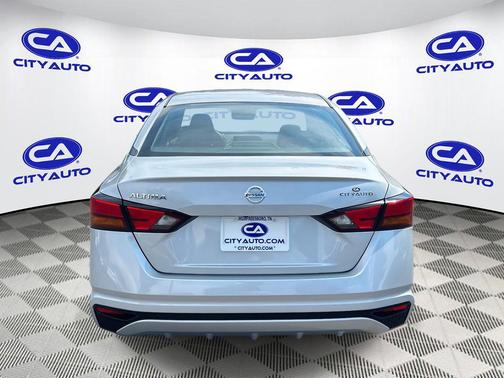 2022 Nissan Altima S FWD