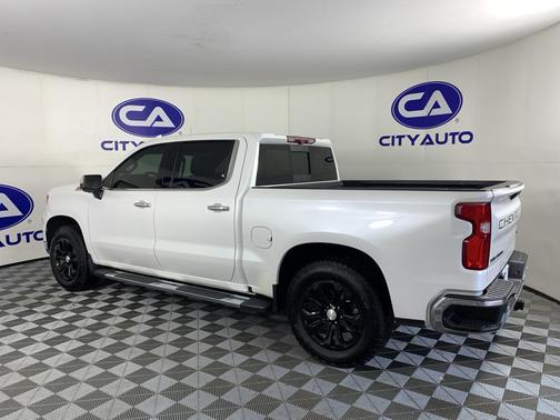 Iridescent Pearl Tricoat 2022 Chevrolet Silverado 1500 LTZ