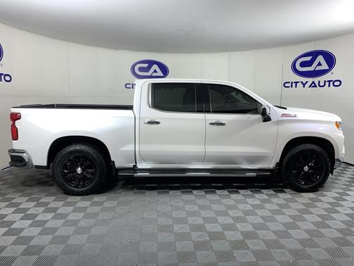 Iridescent Pearl Tricoat 2022 Chevrolet Silverado 1500 LTZ