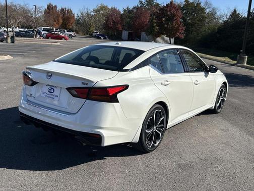 2023 Nissan Altima SR FWD