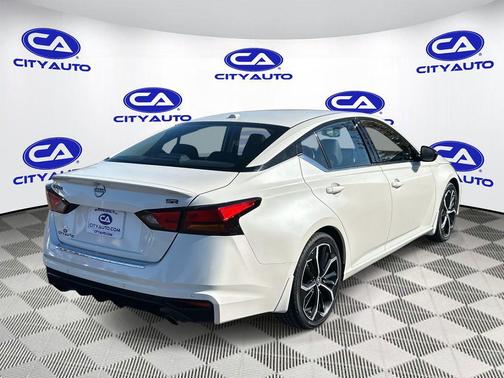 2023 Nissan Altima SR FWD
