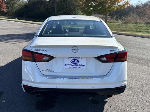 2023 Nissan Altima SR FWD
