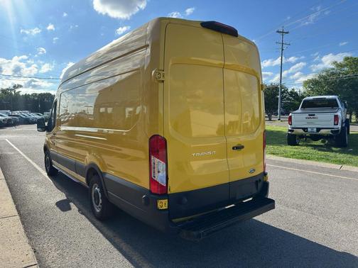 School Bus Yellow 2019 Ford Transit-250 Base