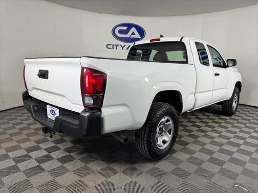 2018 Toyota Tacoma SR