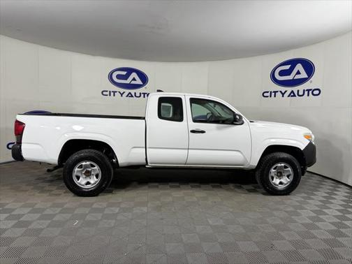 2018 Toyota Tacoma SR