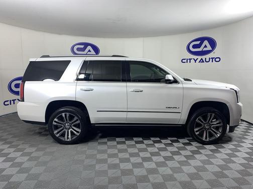 White Frost Tricoat 2020 GMC Yukon Denali
