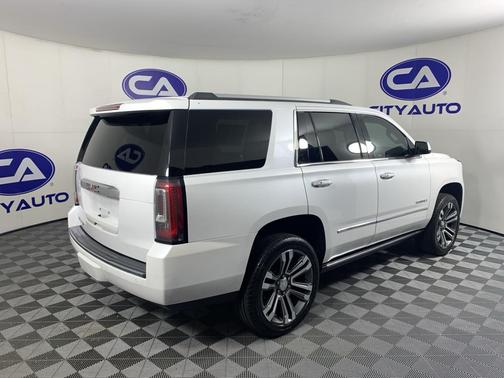 White Frost Tricoat 2020 GMC Yukon Denali