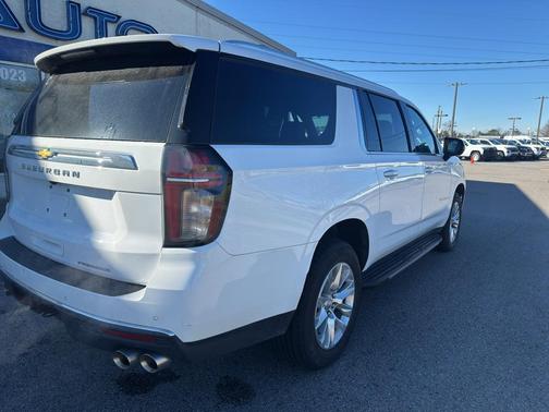 2023 Chevrolet Suburban Premier