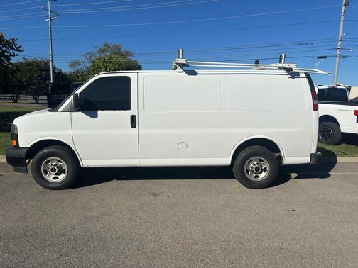 2023 GMC Savana 2500 Work Van
