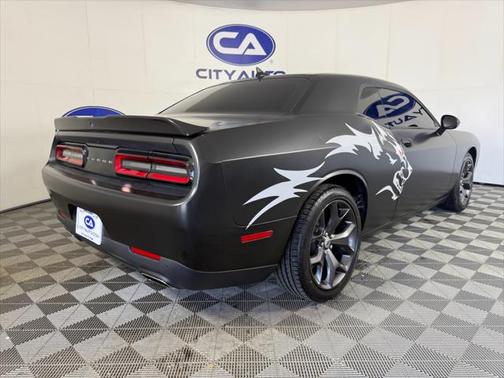 2019 Dodge Challenger SXT