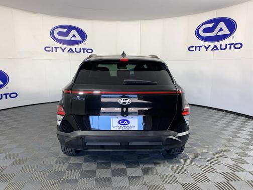 Abyss Black Pearl 2024 Hyundai KONA SEL