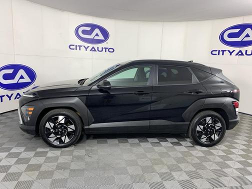 Abyss Black Pearl 2024 Hyundai KONA SEL