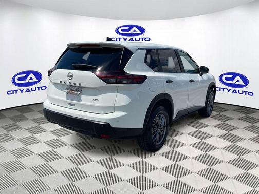 Glacier White 2024 Nissan Rogue S
