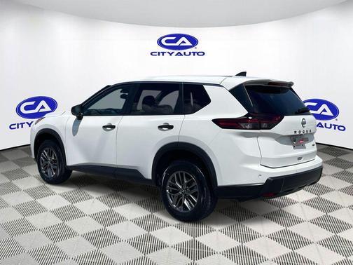 Glacier White 2024 Nissan Rogue S