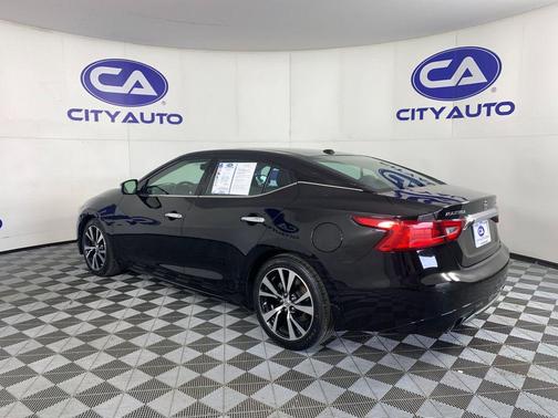 Super Black 2017 Nissan Maxima 3.5 Platinum