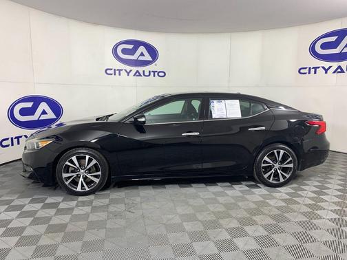 Super Black 2017 Nissan Maxima 3.5 Platinum