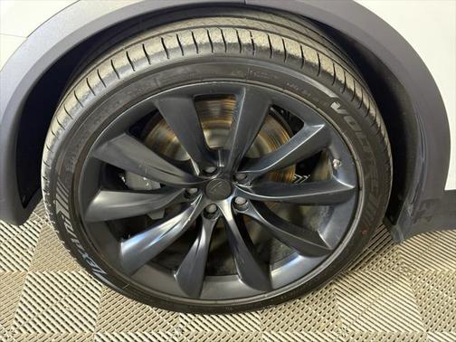 2020 Tesla Model X Long Range Dual Motor All-Wheel Drive