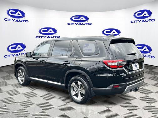 2023 Honda Pilot AWD EX-L 7 Passenger