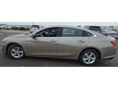 Mineral Gray Metallic 2022 Chevrolet Malibu FWD LT