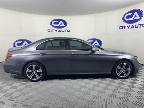 2017 Mercedes-Benz E-Class 4MATIC