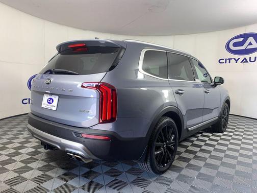 Everlasting Silver 2021 Kia Telluride SX