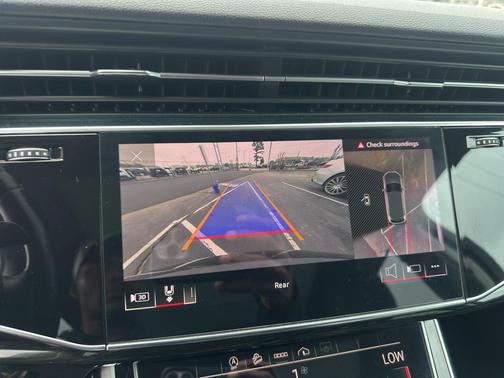2021 Audi Q7 55 Premium Plus