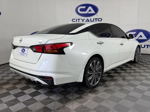 2023 Nissan Altima 2.5 SL