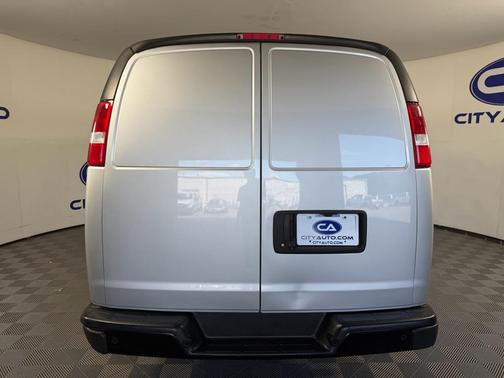 2021 GMC Savana 2500 Work Van