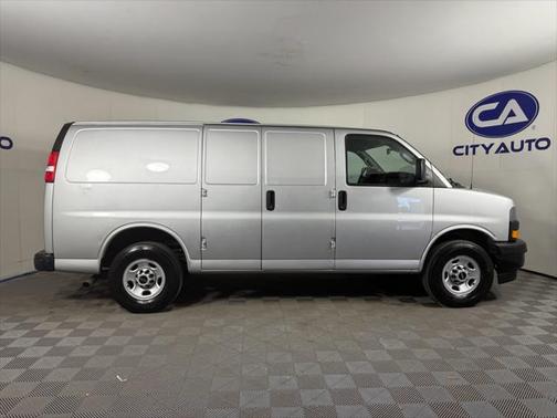 2021 GMC Savana 2500 Work Van