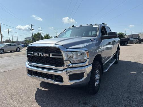 2019 RAM 2500 Tradesman Crew Cab 4x4 6'4' Box