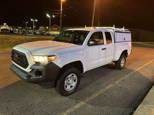 2022 Toyota Tacoma SR