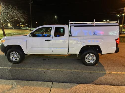 2022 Toyota Tacoma SR