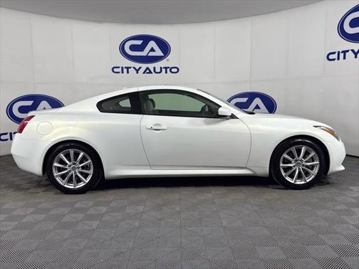 2012 INFINITI G37 Journey